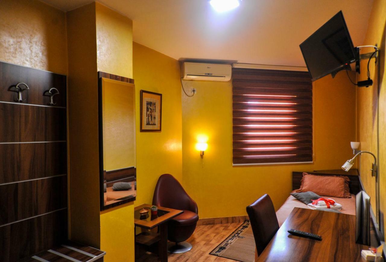 Guesthouse Villa Modex Парасин Экстерьер фото